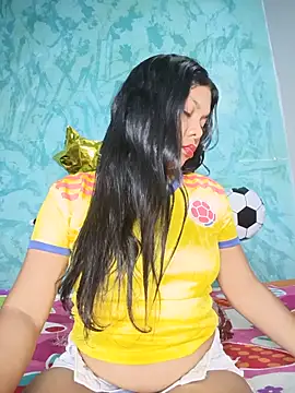 Snapshot of DIORA_Latina chatting on June 2026 03:22:02 AM DIORA Latina online show from June 2026 03:22:02 AM