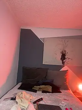 Miiaa wallace online show from November 2025 10:30:01 PM