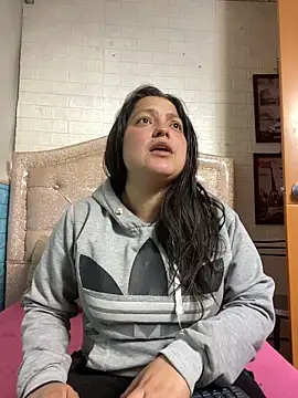 KataleyaStiward online show from November 2025 12:49:02 PM