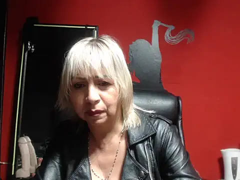 KLOE PIELL online show from January 2026 03:12:02 AM