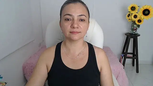Ghada milf online show from November 2025 09:47:01 PM