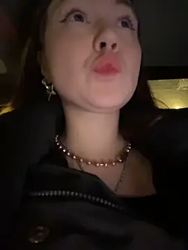 Snapshot of Peachy_Dream chatting on February 2026 06:23:02 PM Peachy Dream online show from February 2026 06:23:02 PM