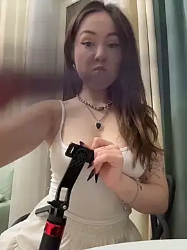 Snapshot of Peachy_Dream chatting on February 2026 06:15:02 PM Peachy Dream online show from February 2026 06:15:02 PM