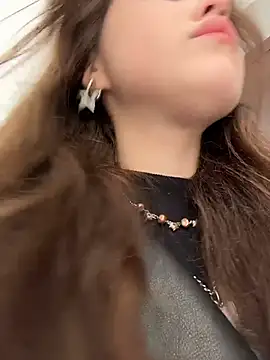 Peachy Dream online show from April 2026 04:15:01 PM