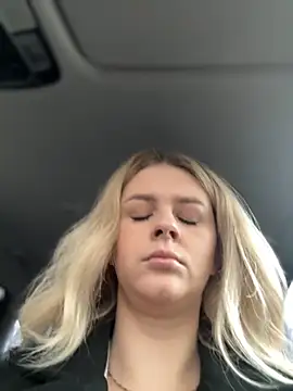 Love Bri online show from October 2025 10:06:01 AM