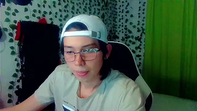 Snapshot of Andy_gray chatting on September 2025 01:05:02 AM Andy gray online show from September 2025 01:05:02 AM