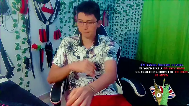 Snapshot of Andy_gray chatting on October 2025 12:21:02 AM Andy gray online show from October 2025 12:21:02 AM