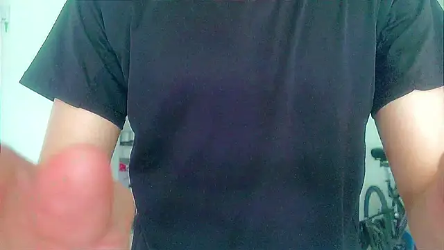 Snapshot of Andy_gray chatting on November 2025 04:19:02 PM Andy gray online show from November 2025 04:19:02 PM