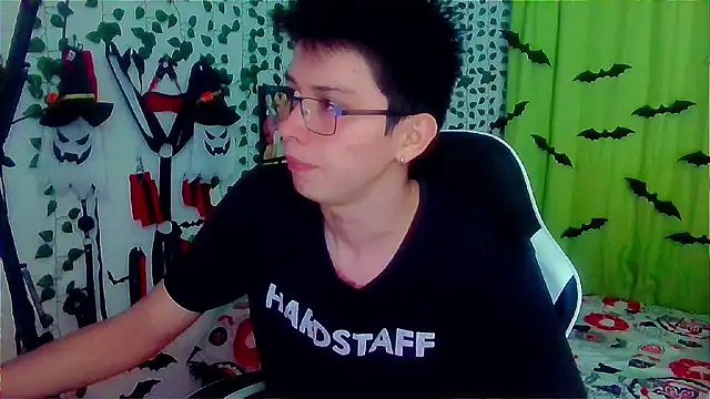 Snapshot of Andy_gray chatting on November 2025 02:49:02 PM Andy gray online show from November 2025 02:49:02 PM