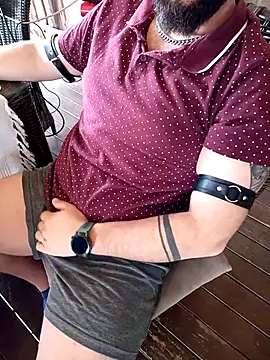 Snapshot of CuriousBear chatting on March 2026 10:04:01 AM CuriousBear online show from March 2026 10:04:01 AM