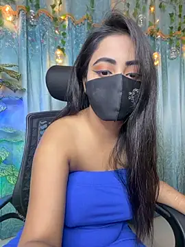 Monabby97 online show from December 2025 05:18:02 PM