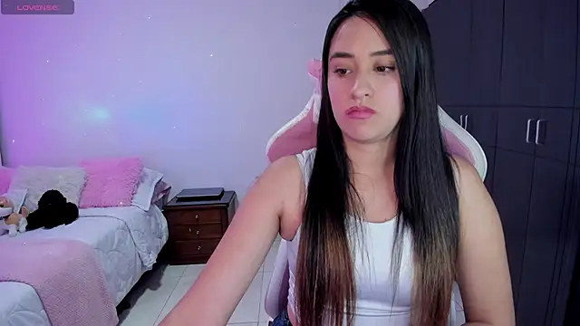 Tinylottie online show from October 2025 11:05:01 PM