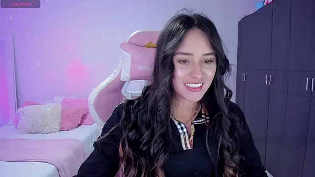 Tinylottie online show from January 2026 07:19:01 PM