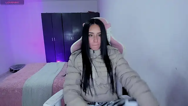 Tinylottie online show from May 2026 03:47:02 AM