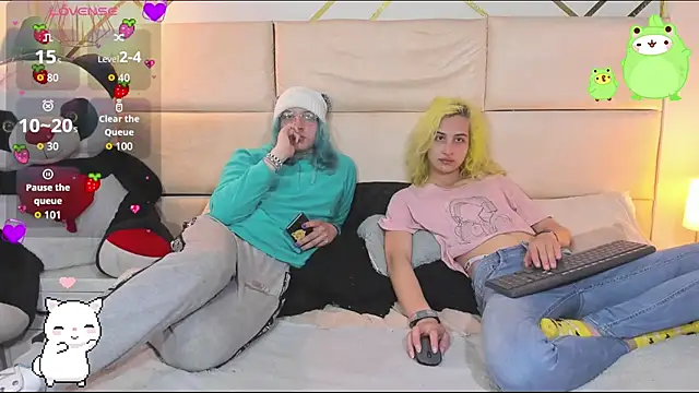 -kisa  online show from December 2025 01:46:02 AM