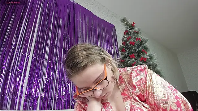 Seductive She Wolf online show from January 2025 05:01:01 PM