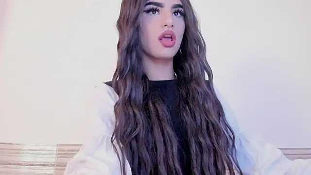 Sophia Cambpell online show from February 2026 09:30:01 PM