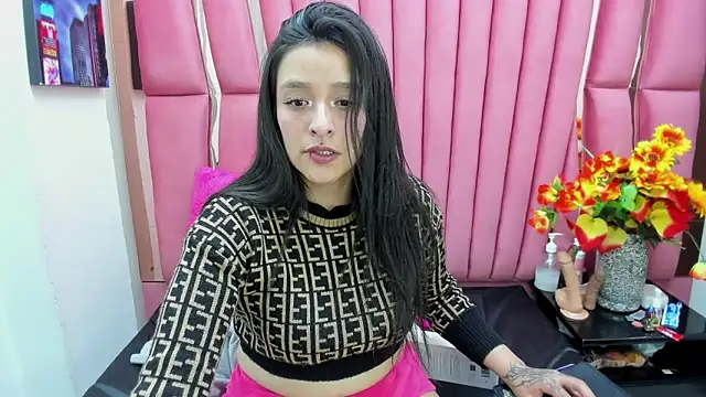 Snapshot of Sarah_Hornny chatting on March 2026 04:25:02 AM Sarah Hornny online show from March 2026 04:25:02 AM