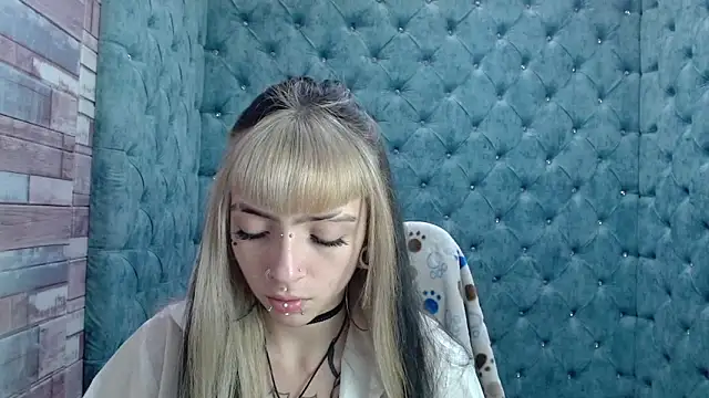 Snapshot of Samantha_Smiith chatting on October 2025 03:47:02 AM Samantha Smiith online show from October 2025 03:47:02 AM