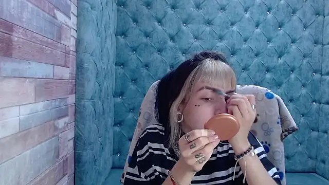 Snapshot of Samantha_Smiith chatting on October 2025 03:48:01 AM Samantha Smiith online show from October 2025 03:48:01 AM