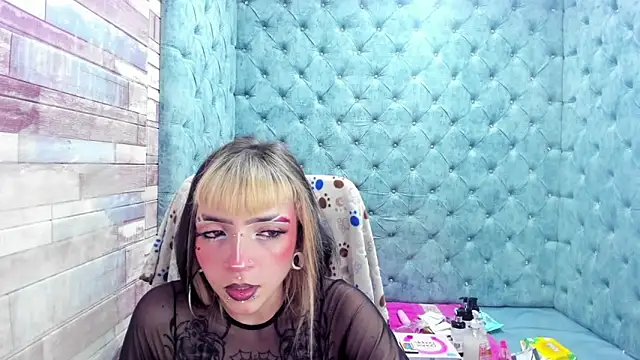 Samantha Smiith online show from December 2025 04:30:02 AM