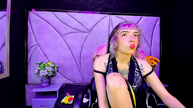 Samantha Smiith online show from May 2026 03:48:01 AM