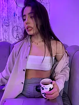 AbyThompson online show from October 2025 01:32:01 PM