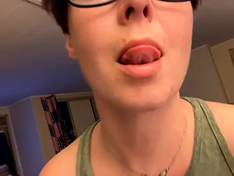 KatieBARBiE98 online show from November 2025 11:04:01 PM