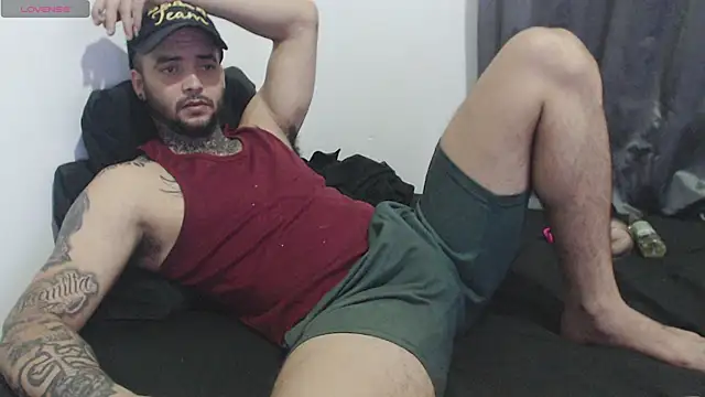 Snapshot of maxi_rogger18 chatting on December 2024 07:46:02 PM maxi rogger18 online show from December 2024 07:46:02 PM