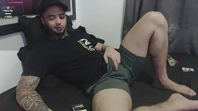 Snapshot of maxi_rogger18 chatting on January 2025 01:29:01 AM maxi rogger18 online show from January 2025 01:29:01 AM