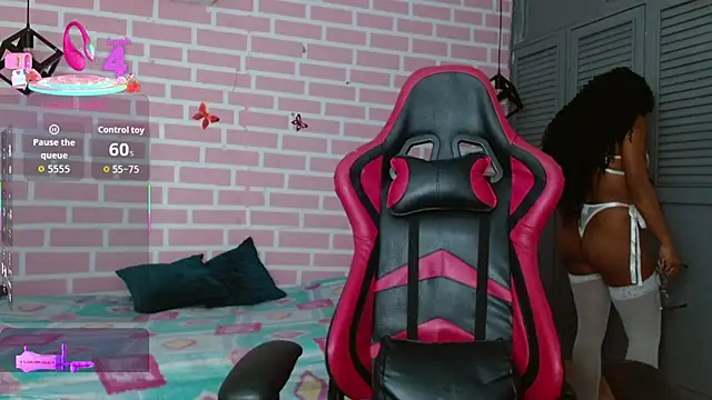 analus-01 online show from October 2025 10:07:01 PM