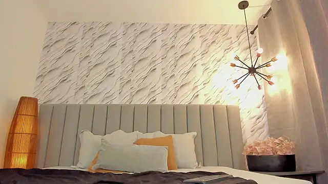 andymiller  online show from April 2026 02:22:01 PM