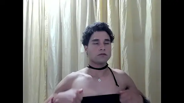 SophiaLevis online show from April 2026 12:16:02 AM