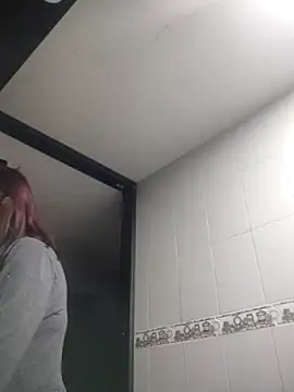 catalinamommyx online show from September 2025 11:15:02 PM