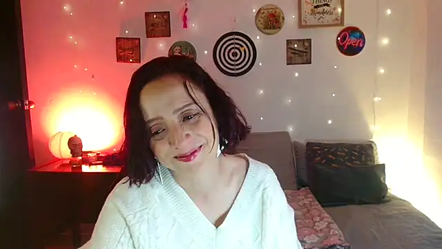 catalinamommyx online show from July 2026 11:43:02 PM