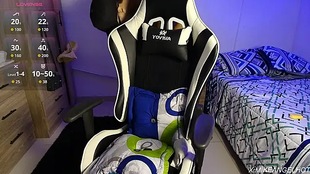 Angelligth online show from March 2026 03:41:02 AM