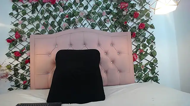 LucyCute 1 online show from March 2026 02:22:02 PM