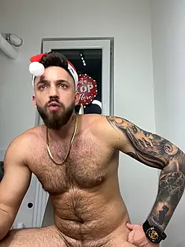 Snapshot of LoveIsBlind_ chatting on December 2024 10:28:01 PM LoveIsBlind online show from December 2024 10:28:01 PM