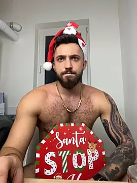 Snapshot of LoveIsBlind_ chatting on December 2024 12:03:02 AM LoveIsBlind online show from December 2024 12:03:02 AM
