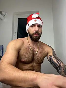 Snapshot of LoveIsBlind_ chatting on December 2024 09:52:01 PM LoveIsBlind online show from December 2024 09:52:01 PM
