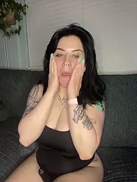 NaomiSquirts online show from March 2025 08:21:02 PM