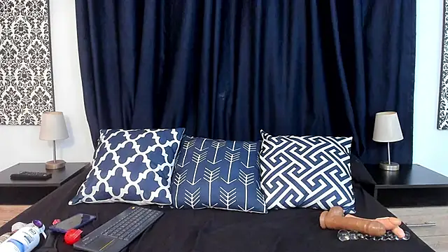 Elizabeth Santos online show from February 2025 10:03:02 PM