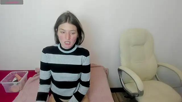 Snapshot of Tesa_cute chatting on September 2025 12:55:01 AM Tesa cute online show from September 2025 12:55:01 AM