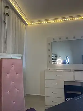 lina pink online show from March 2026 10:15:02 PM