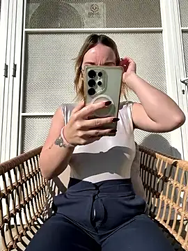 Snapshot of Giuliana_baby chatting on February 2026 09:38:01 AM Giuliana baby online show from February 2026 09:38:01 AM