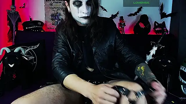 Snapshot of blckwolf_6 chatting on October 2025 04:48:02 PM blckwolf 6 online show from October 2025 04:48:02 PM