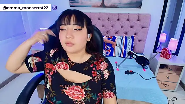 Emma monserrat online show from February 2026 07:43:02 PM