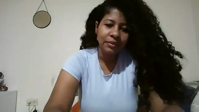 Ivon-09 online show from April 2026 11:37:02 AM