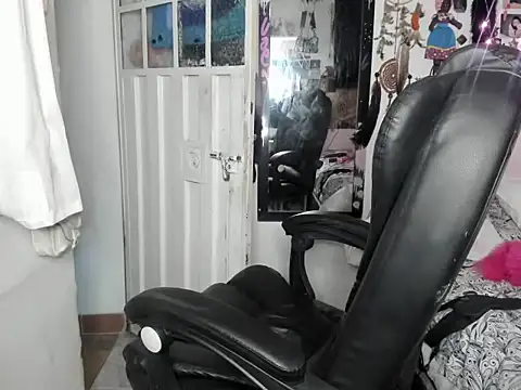 Snapshot of DivineGaia chatting on March 2026 05:08:02 AM DivineGaia online show from March 2026 05:08:02 AM