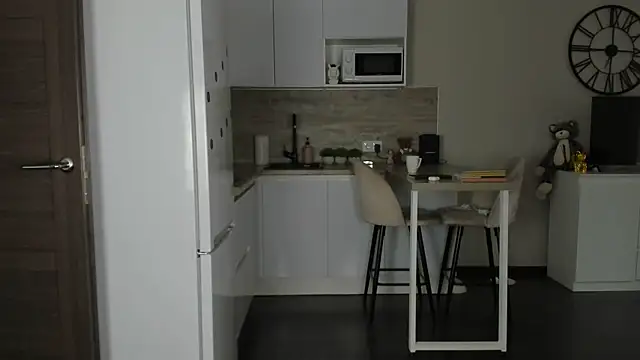 nilliluv online show from September 2025 02:19:01 PM